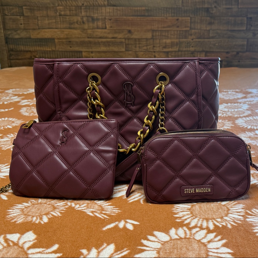 Steve Madden Quilted Wine Chain Shoulder Bag Set
